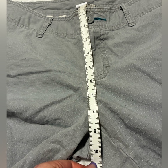 The North Face Shorts Womens Size 10L Gray Ripstop 10” Inseam Cargo Hiking - Picture 7 of 7